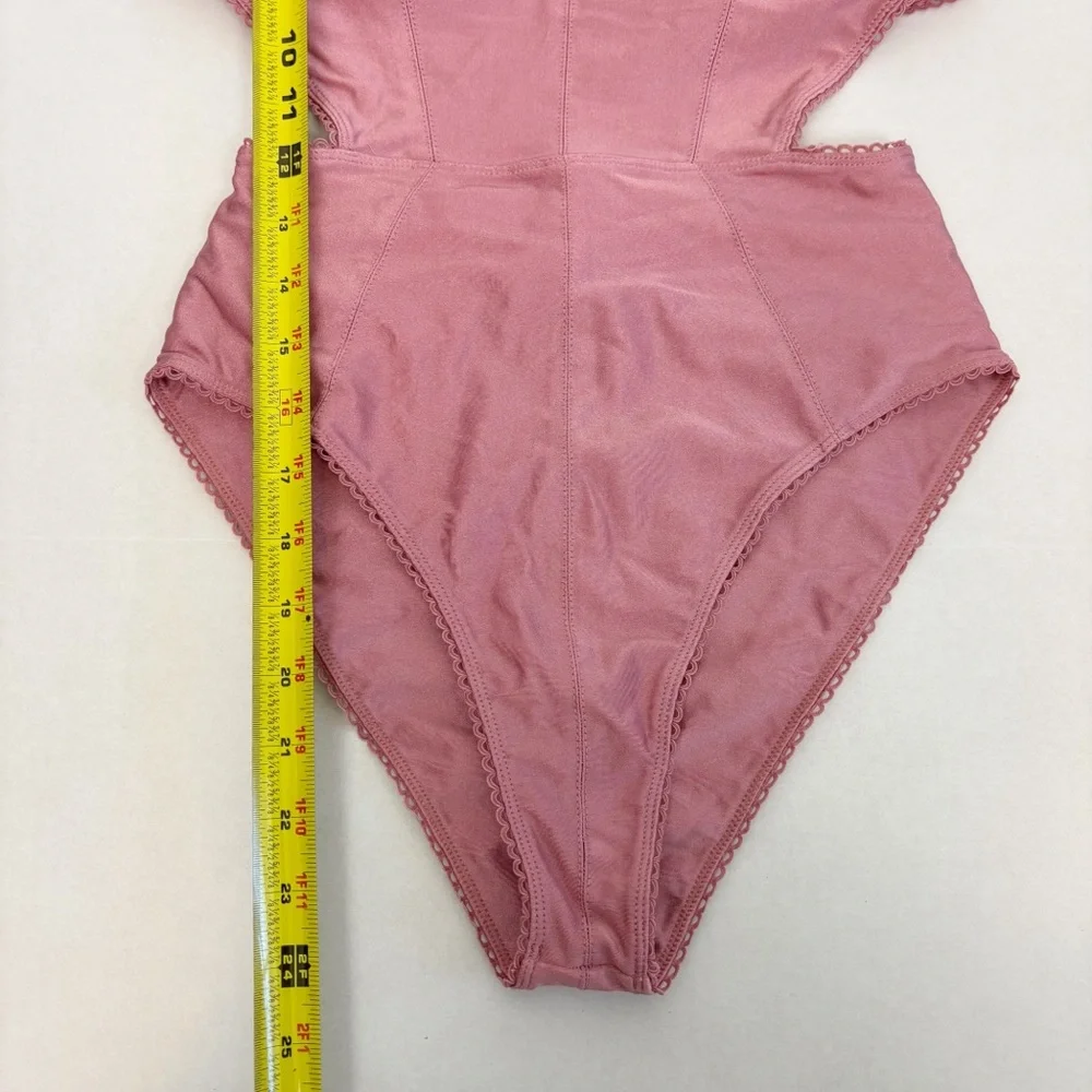 Tularosa Aura One Piece in Dusk Rose Size XS - Picture 14 of 14